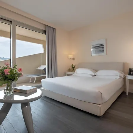 Hotel Excelsior Hotel, & Lido - Preferred & 5*