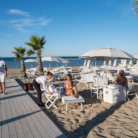 Ξενοδοχείο Excelsior Hotel, & Lido - Preferred & Πέζαρο