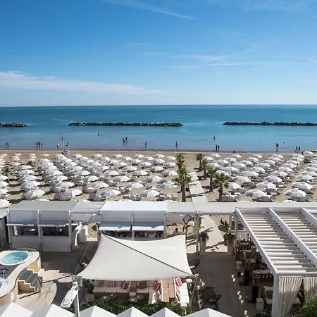 Excelsior Hotel, & Lido - Preferred & 5* Pésaro