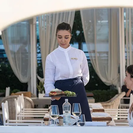 Excelsior Hotel, & Lido 5* 페자로