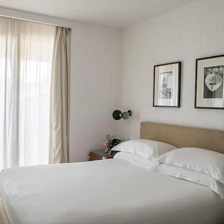 Excelsior Hotel, & Lido 호텔
