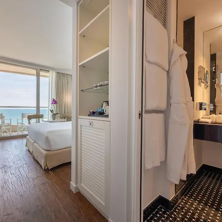 Hotell Excelsior Hotel, & Lido - Preferred & Pesaro