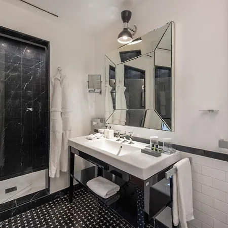 Excelsior Hotel, & Lido - Preferred & 5*