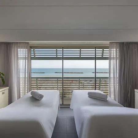 Excelsior Hotel, & Lido - Preferred & فندق 5*