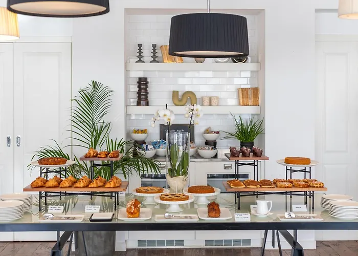 Excelsior Hotel, & Lido - Preferred & ホテル ペザロ