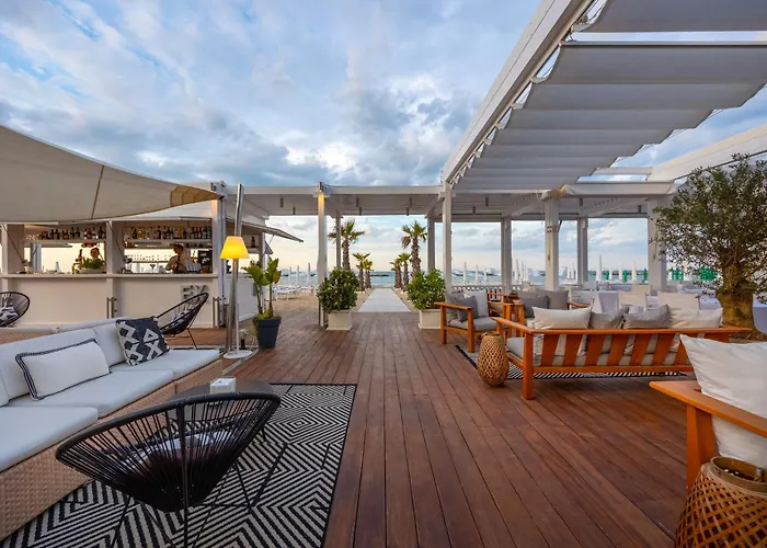 Excelsior Hotel, & Lido - Preferred & 5*