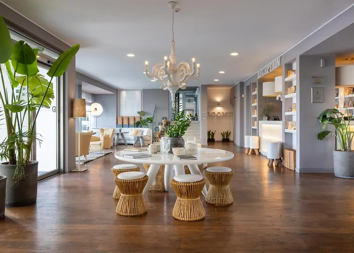 Excelsior Hotel, & Lido - Preferred & 5* ペザロ