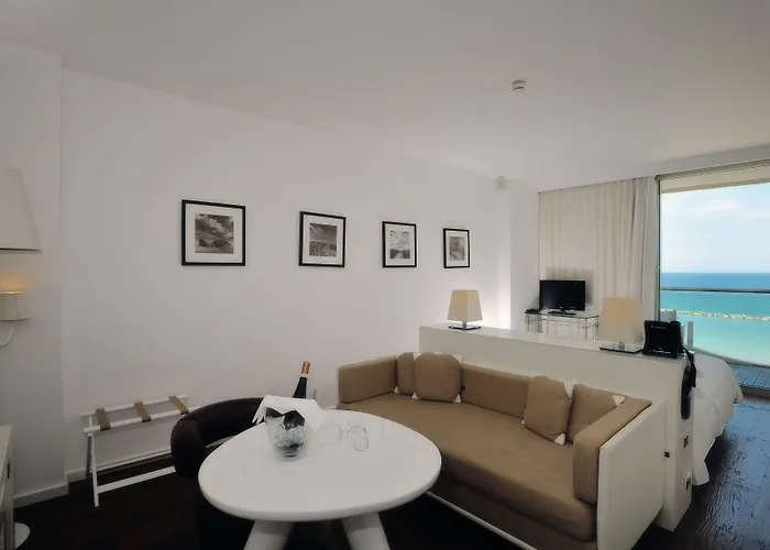 Excelsior Hotel, & Lido - Preferred & ペザロ