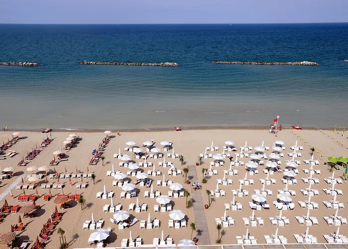 Excelsior Hotel, & Lido - Preferred & ペザロ