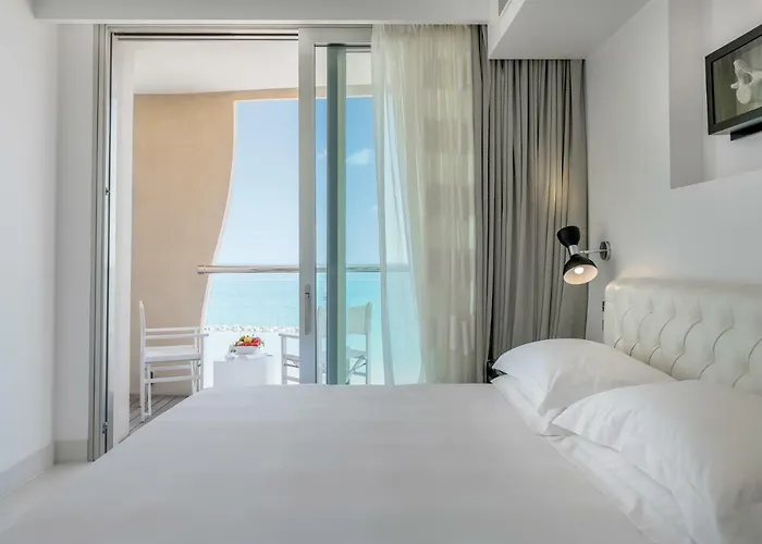 Excelsior Hotel, & Lido - Preferred & ホテル